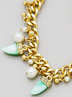 
              Antler Tusk Horn Pearl Clustered Necklace Set
            